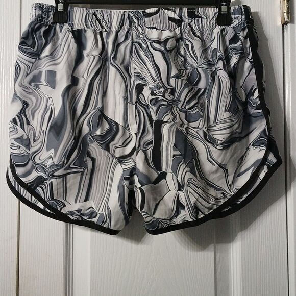Calvin Klein Black Gray abstract lined athletic shorts Sz M EUC - Picture 3 of 5